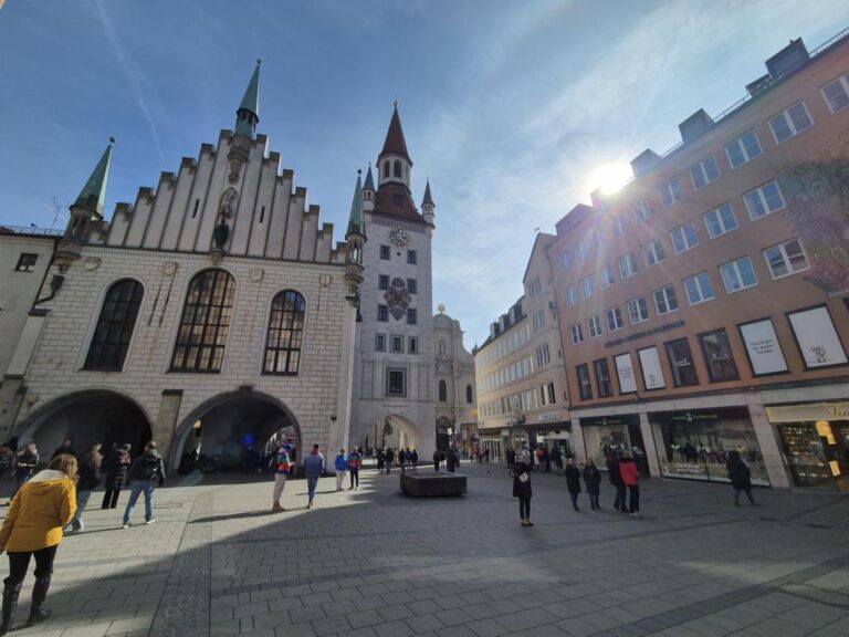 Marienplatz old city hall